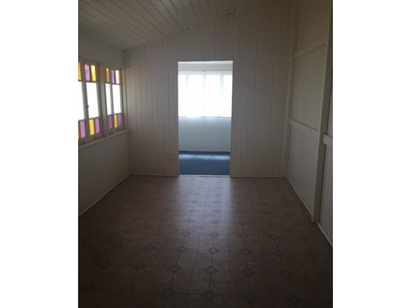 5 Voss Street, The Range QLD 4700